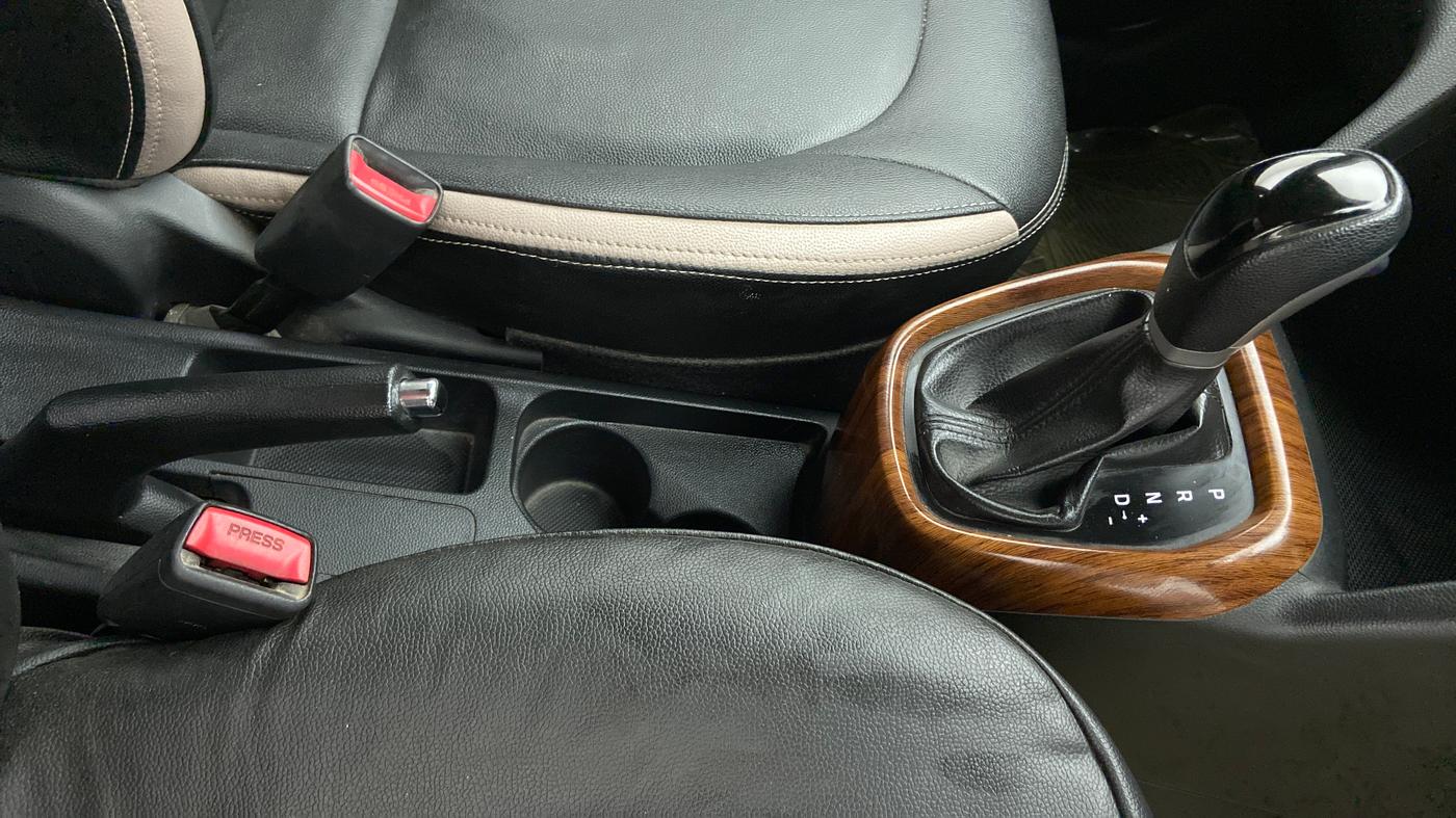 2018 Hyundai Grand i10 SPORTS 1.2 AT VTVT, Petrol, Automatic, 63,542 km, Gear Lever
