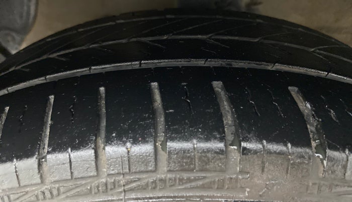 2018 Hyundai Grand i10 SPORTS 1.2 AT VTVT, Petrol, Automatic, 63,542 km, Left Front Tyre Tread