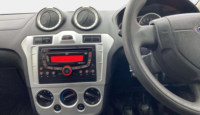 2014 Ford Figo TITANIUM 1.2 PETROL, Petrol, Manual, 57,773 km, Air Conditioner