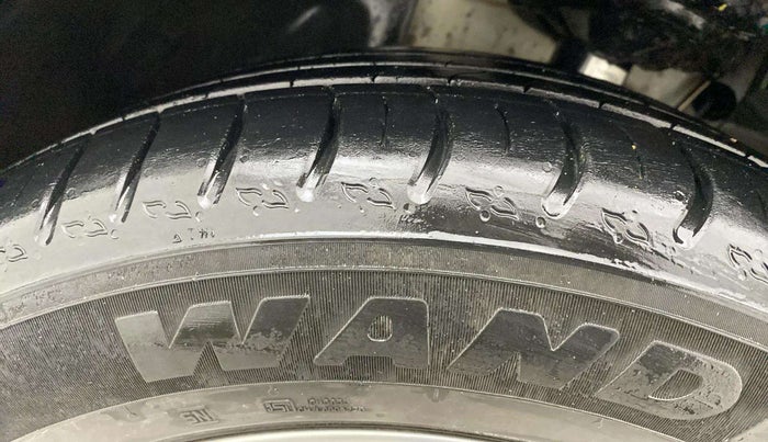 2023 Skoda KUSHAQ AMBITION 1.0L TSI MT, Petrol, Manual, 22,177 km, Left Front Tyre Tread