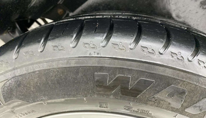 2023 Skoda KUSHAQ AMBITION 1.0L TSI MT, Petrol, Manual, 22,177 km, Left Rear Tyre Tread