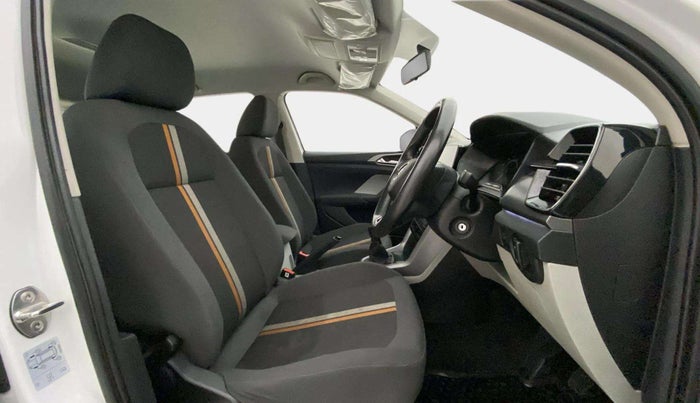 2023 Skoda KUSHAQ AMBITION 1.0L TSI MT, Petrol, Manual, 22,177 km, Right Side Front Door Cabin