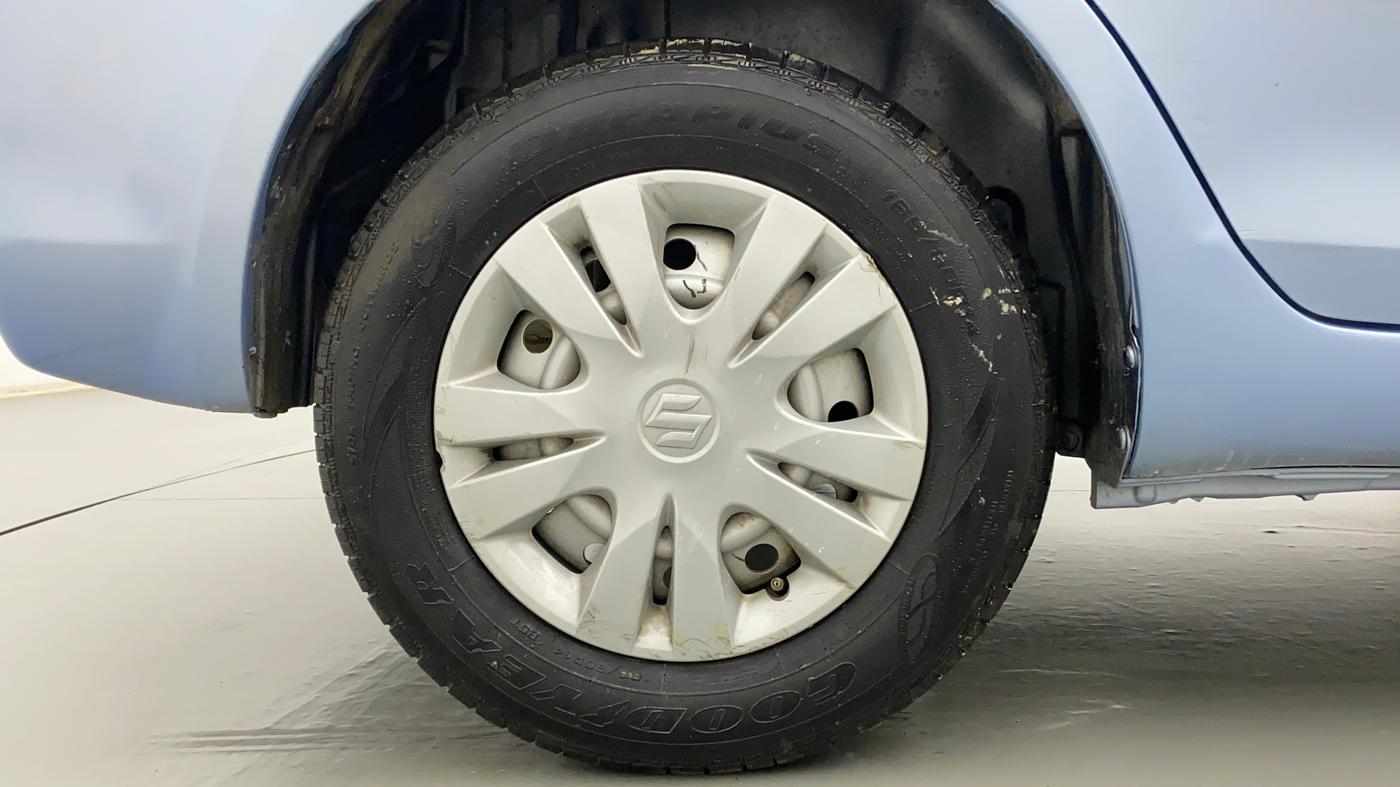 2016 Maruti Swift Dzire LXI, Petrol, Manual, 48,498 km, Right Rear Wheel