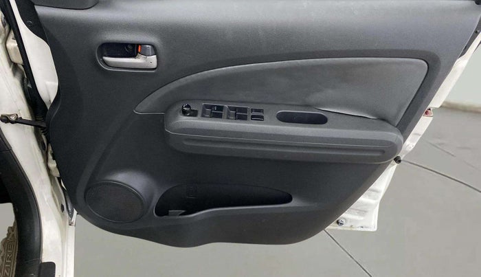 2014 Maruti Ritz ZXI, Petrol, Manual, 88,600 km, Driver Side Door Panels Control
