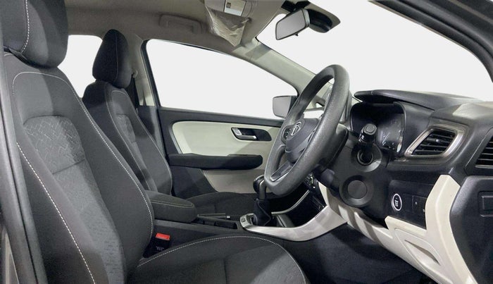 2022 Tata ALTROZ XZ PETROL, Petrol, Manual, 18,234 km, Right Side Front Door Cabin