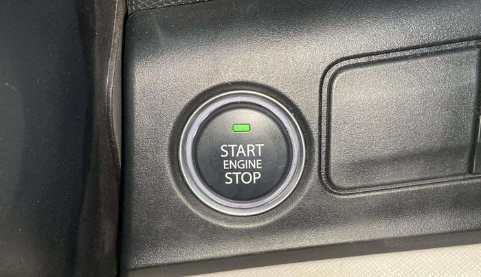 2022 Tata ALTROZ XZ PETROL, Petrol, Manual, 18,234 km, Keyless Start/ Stop Button