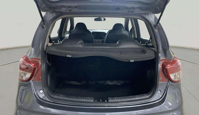 2017 Hyundai Grand i10 SPORTZ 1.2 KAPPA VTVT, Petrol, Manual, 24,415 km, Boot Inside