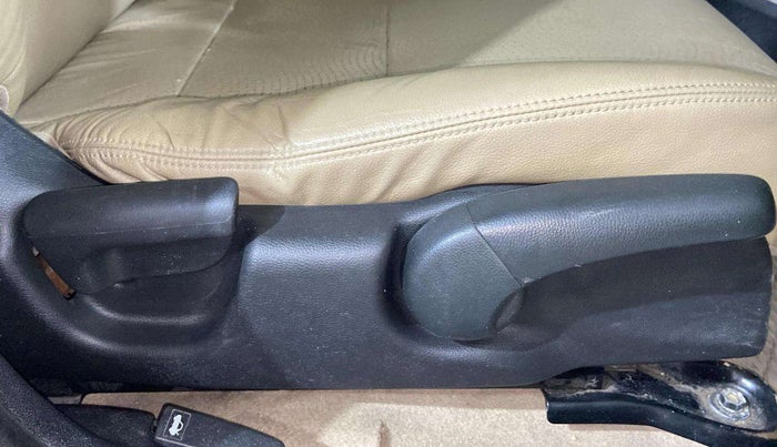 2015 Honda City 1.5L I-VTEC VX CVT, Petrol, Automatic, 42,802 km, Driver Side Adjustment Panel