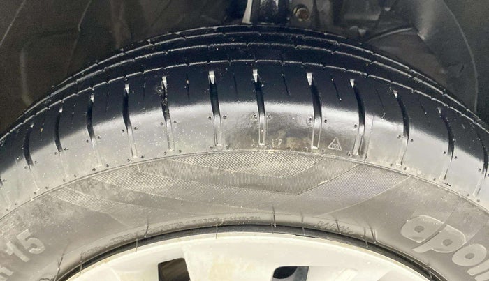 2024 Maruti Baleno DELTA PETROL 1.2, Petrol, Manual, 11,384 km, Right Front Tyre Tread