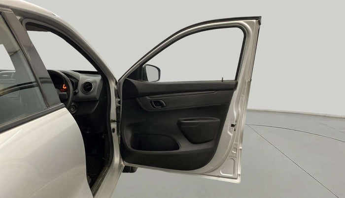 2017 Renault Kwid RXT 1.0 AMT (O), Petrol, Automatic, 62,635 km, RHS Front Door