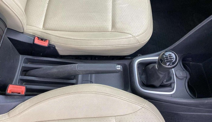 2021 Volkswagen Vento HIGHLINE PLUS 1.0L TSI, Petrol, Manual, 31,723 km, Gear Lever