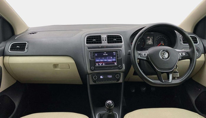 2021 Volkswagen Vento HIGHLINE PLUS 1.0L TSI, Petrol, Manual, 31,723 km, Dashboard
