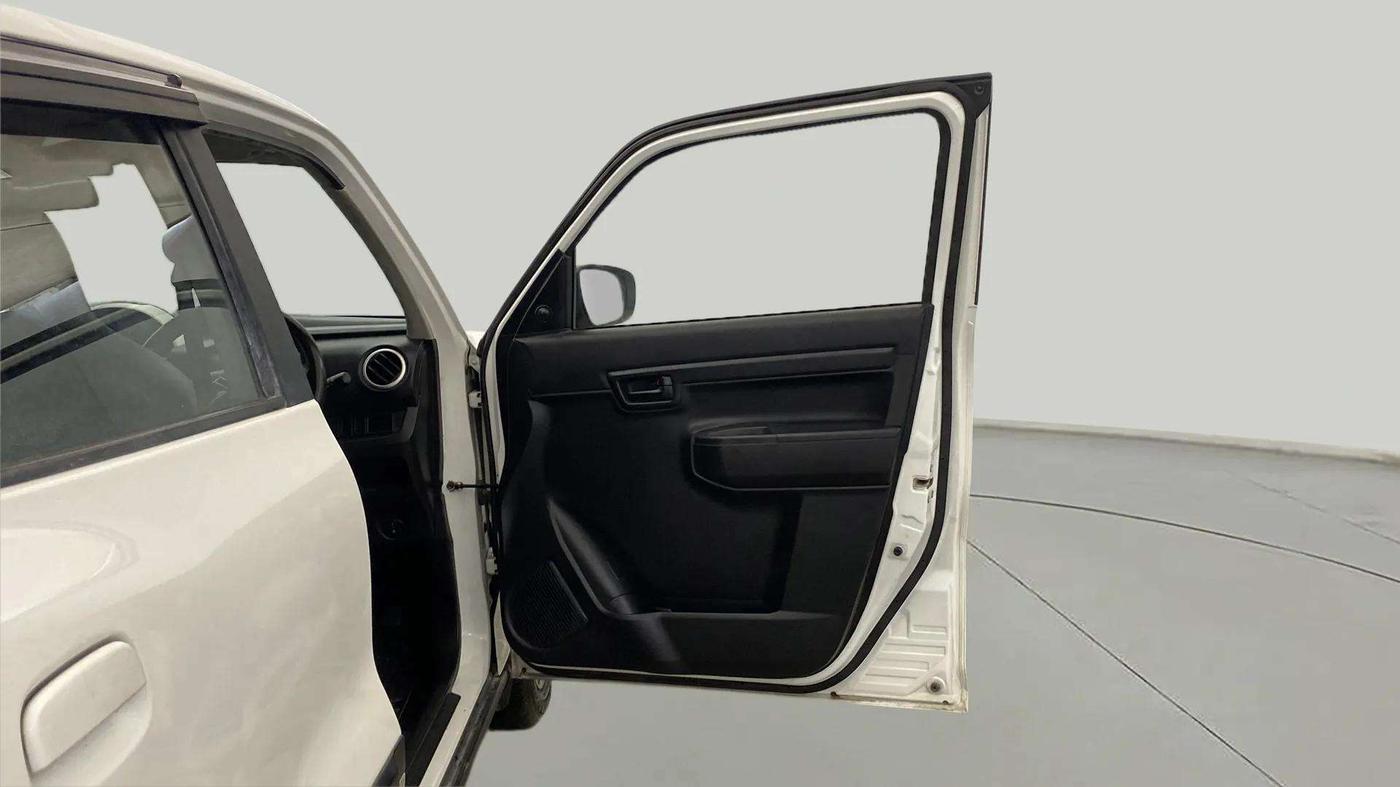 2019 Maruti S PRESSO VXI+, Petrol, Manual, 10,728 km, RHS Front Door