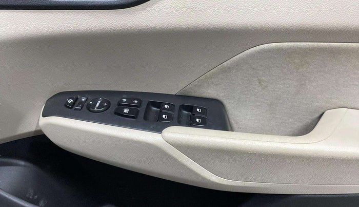 2019 Hyundai Verna 1.6 VTVT SX + AT, Petrol, Automatic, 67,005 km, Driver Side Door Panels Control