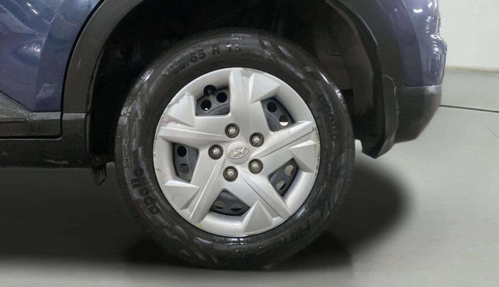 2021 Hyundai VENUE S+ 1.2, Petrol, Manual, 45,485 km, Right Rear Wheel