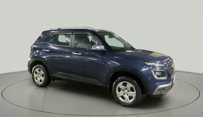 2021 Hyundai VENUE S+ 1.2, Petrol, Manual, 45,485 km, Right Front Diagonal
