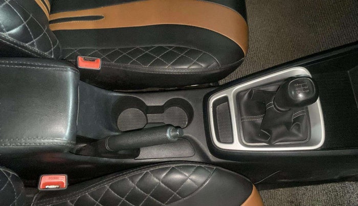 2021 Hyundai VENUE S+ 1.2, Petrol, Manual, 45,485 km, Gear Lever