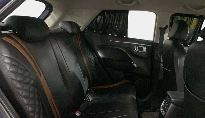 2021 Hyundai VENUE S+ 1.2, Petrol, Manual, 45,485 km, Right Side Rear Door Cabin