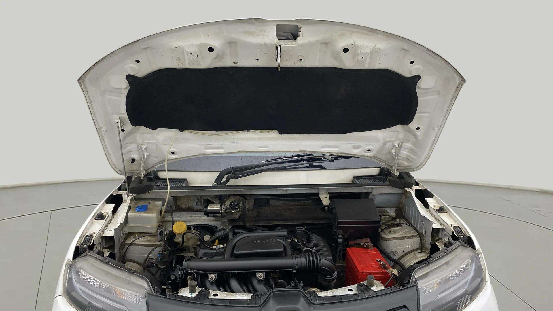 Engine-Full-View-With-Bonnet-Open-13