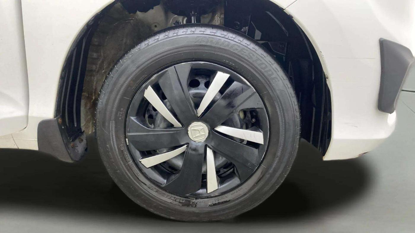 2021 Honda Amaze 1.2L I-VTEC S, Petrol, Manual, 31,271 km, Right Front Wheel