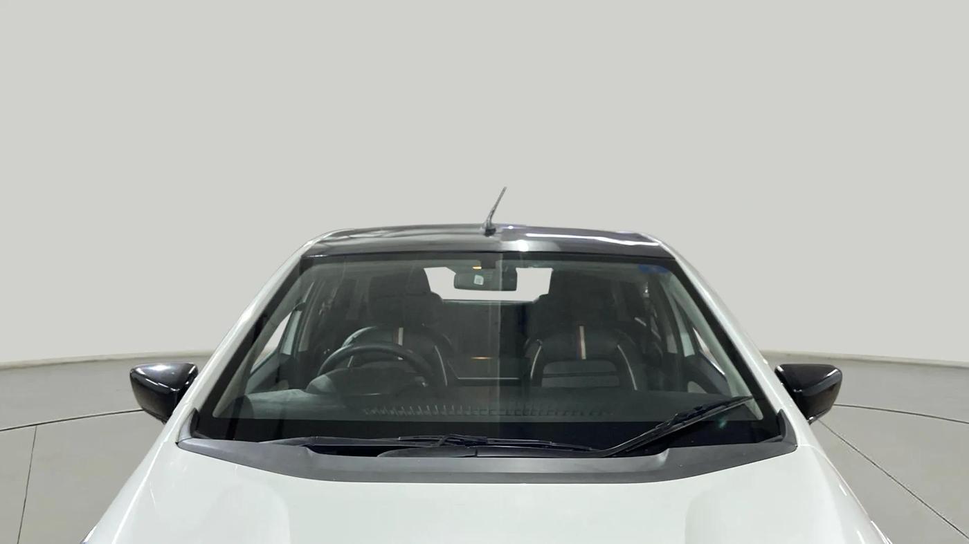 2024 Tata ALTROZ XE CNG, CNG, Manual, 28,101 km, Front Windshield