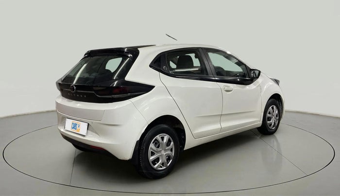2024 Tata ALTROZ XE CNG, CNG, Manual, 27,374 km, Right Back Diagonal