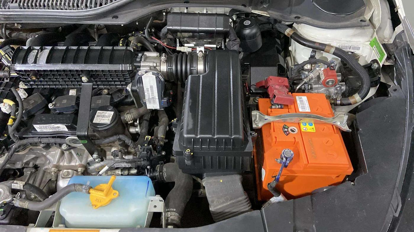 2024 Tata ALTROZ XE CNG, CNG, Manual, 28,101 km, Engine View - Left