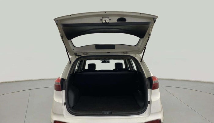 2017 Hyundai Creta E PLUS 1.6 PETROL, Petrol, Manual, 83,333 km, Boot Door Open