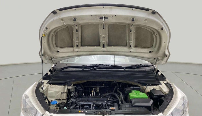 2017 Hyundai Creta E PLUS 1.6 PETROL, Petrol, Manual, 83,333 km, Open Bonet