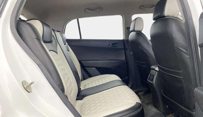 2017 Hyundai Creta E PLUS 1.6 PETROL, Petrol, Manual, 83,333 km, Right Side Rear Door Cabin