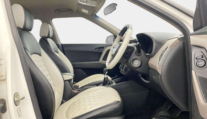 2017 Hyundai Creta E PLUS 1.6 PETROL, Petrol, Manual, 83,333 km, Right Side Front Door Cabin