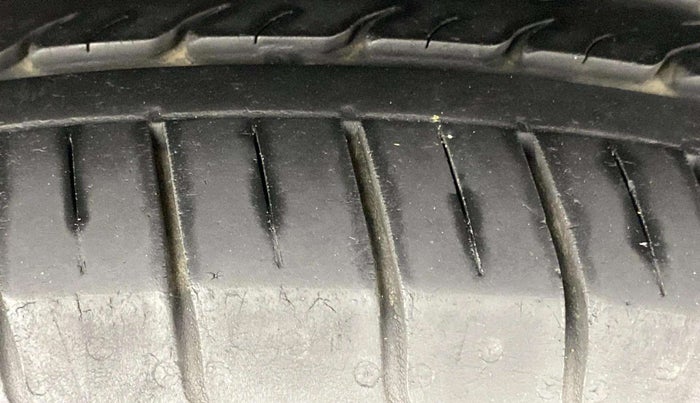2020 MG HECTOR PLUS SHARP 1.5 PETROL TURBO DCT 6-STR, Petrol, Automatic, 61,786 km, Left Rear Tyre Tread