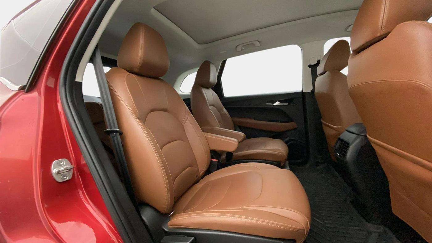 2020 MG HECTOR PLUS SHARP 1.5 PETROL TURBO DCT 6-STR, Petrol, Automatic, 61,807 km, Right Side Rear Door Cabin