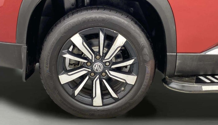 2020 MG HECTOR PLUS SHARP 1.5 PETROL TURBO DCT 6-STR, Petrol, Automatic, 61,786 km, Right Rear Wheel