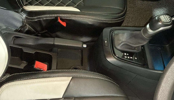 2024 Tata ALTROZ XMA PLUS PETROL, Petrol, Manual, 7,875 km, Gear Lever