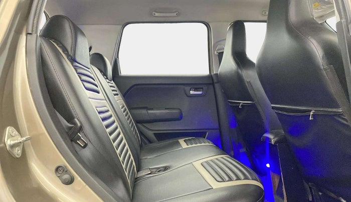 2021 Maruti New Wagon-R VXI (O) 1.0, Petrol, Manual, 35,966 km, Right Side Rear Door Cabin