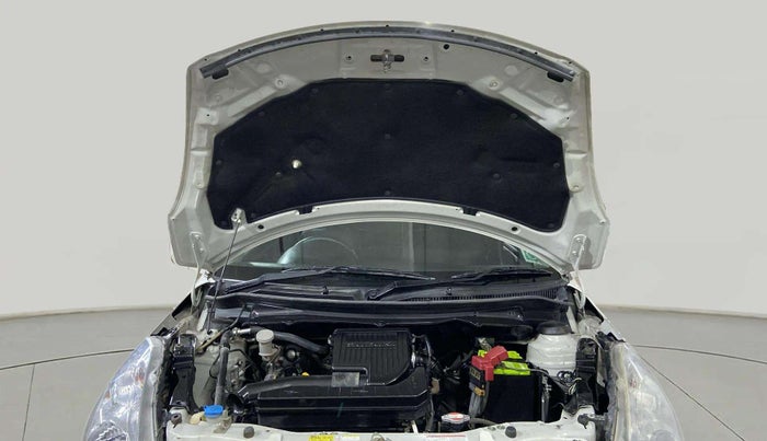 2017 Maruti Swift LXI (O), Petrol, Manual, 9,381 km, Open Bonet