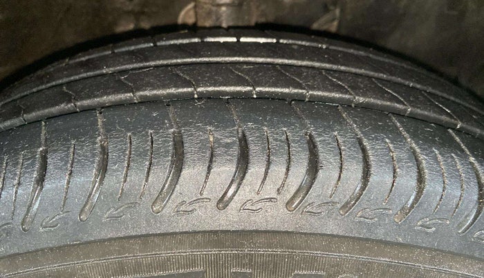 2023 Maruti New Wagon-R VXI 1.0, Petrol, Manual, 26,836 km, Right Front Tyre Tread