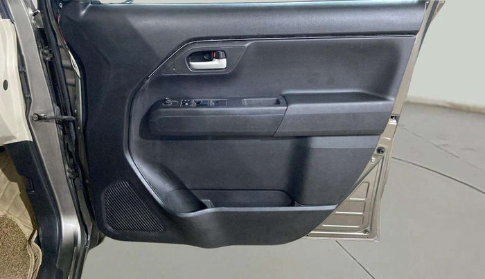 2023 Maruti New Wagon-R VXI 1.0, Petrol, Manual, 26,836 km, Driver Side Door Panels Control