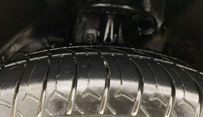 2019 Maruti Dzire VXI, Petrol, Manual, 75,066 km, Right Front Tyre Tread