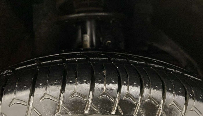 2019 Maruti Dzire VXI, Petrol, Manual, 75,066 km, Left Front Tyre Tread