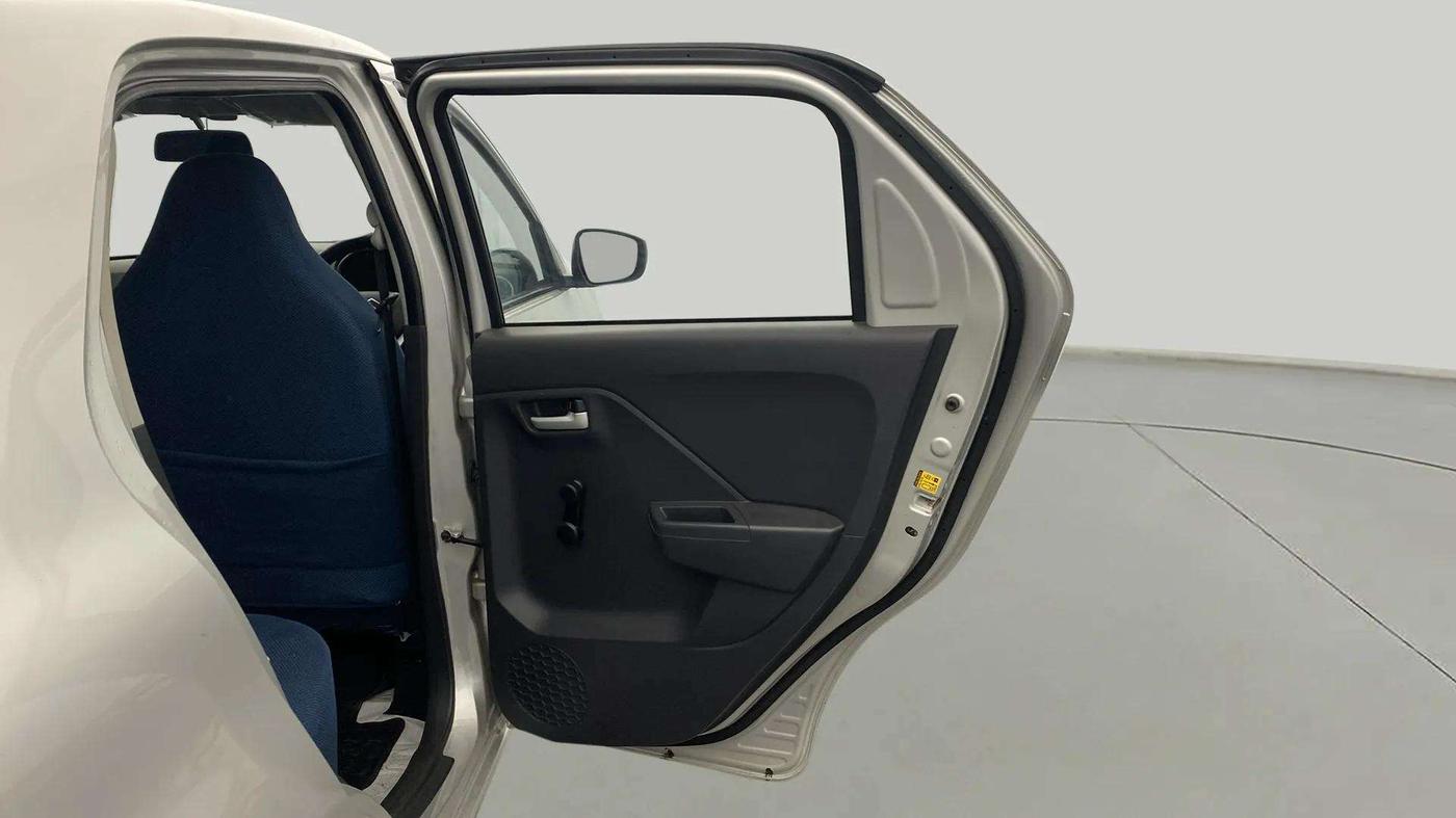 2022 Maruti Alto K10 VXI PLUS, Petrol, Manual, 10,378 km, RHS Rear Door