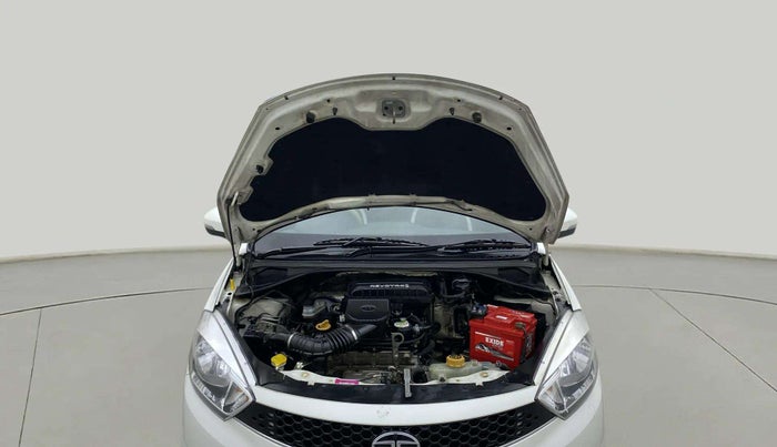 2016 Tata Tiago XZ PETROL, Petrol, Manual, 67,312 km, Open Bonet