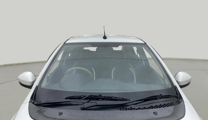 2016 Tata Tiago XZ PETROL, Petrol, Manual, 67,312 km, Front Windshield