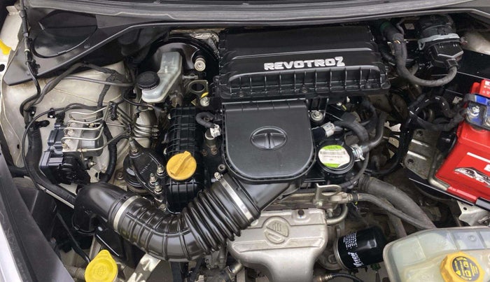 2016 Tata Tiago XZ PETROL, Petrol, Manual, 67,312 km, Engine View - Right