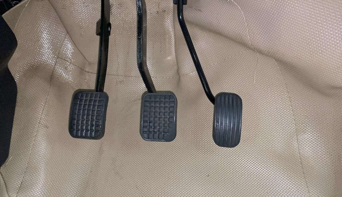 2016 Tata Tiago XZ PETROL, Petrol, Manual, 67,312 km, Pedals