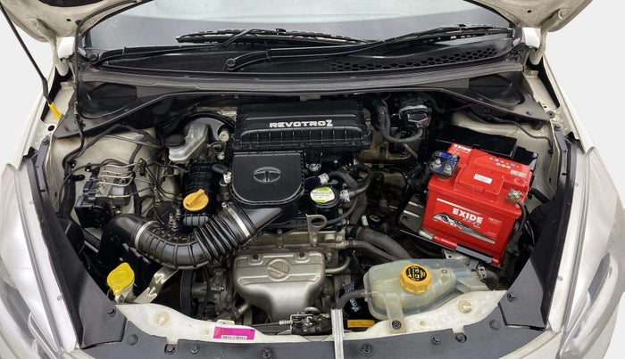 2016 Tata Tiago XZ PETROL, Petrol, Manual, 67,312 km, Engine View