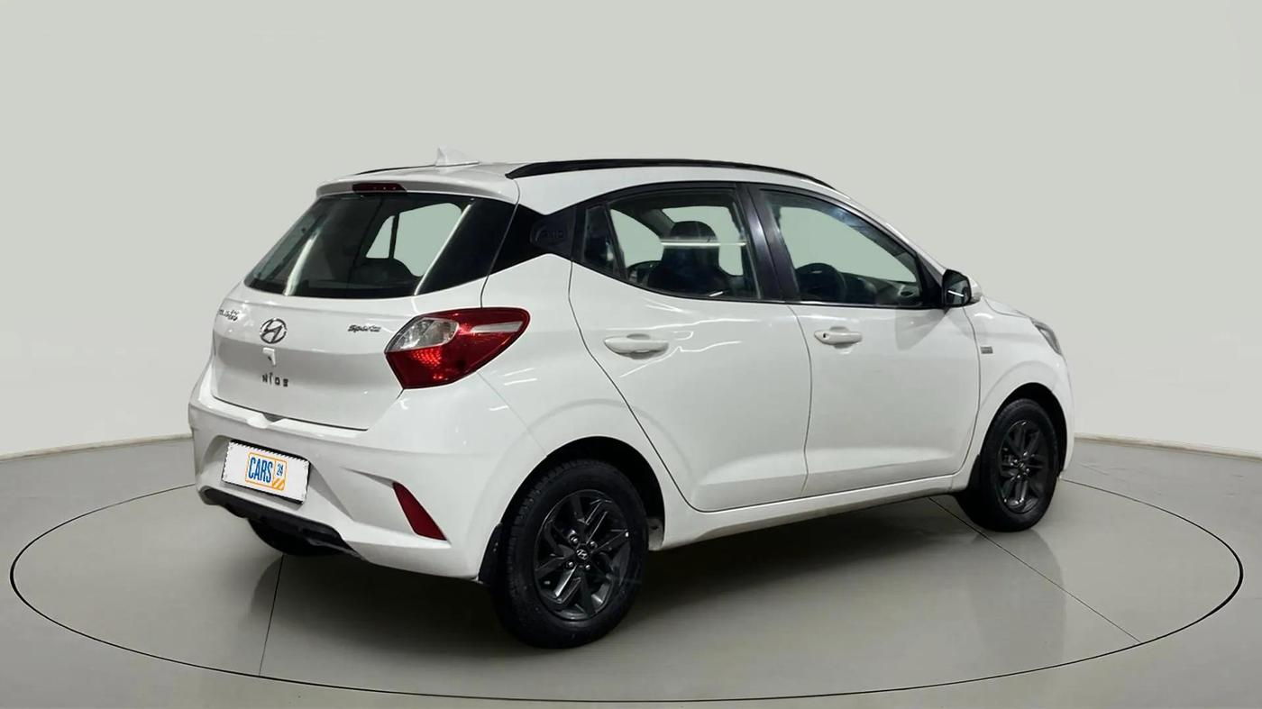 2019 Hyundai GRAND I10 NIOS SPORTZ AMT 1.2 KAPPA VTVT, Petrol, Automatic, 26,766 km, Right Back Diagonal