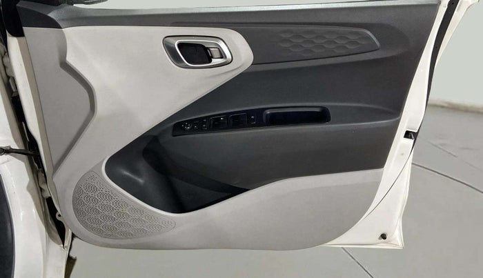 2019 Hyundai GRAND I10 NIOS SPORTZ AMT 1.2 KAPPA VTVT, Petrol, Automatic, 26,766 km, Driver Side Door Panels Control