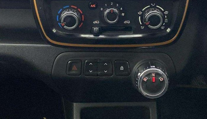 2017 Renault Kwid CLIMBER 1.0 AMT, Petrol, Automatic, 66,042 km, Gear Lever